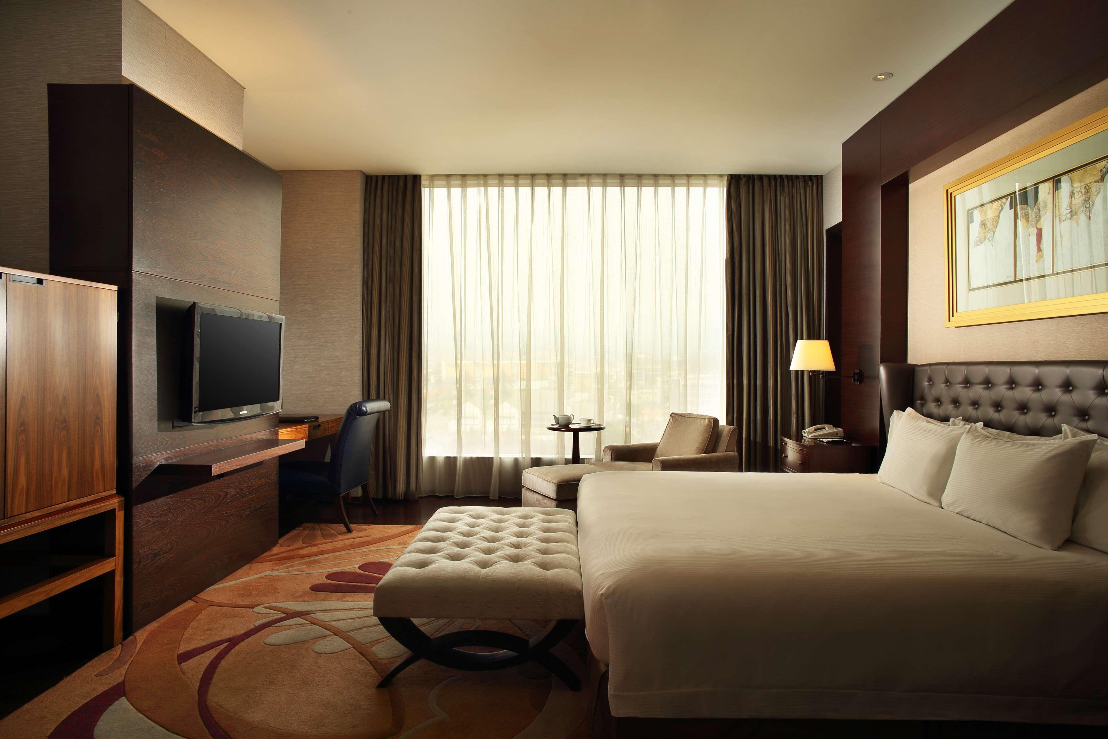 Hilton Bandung Exterior foto