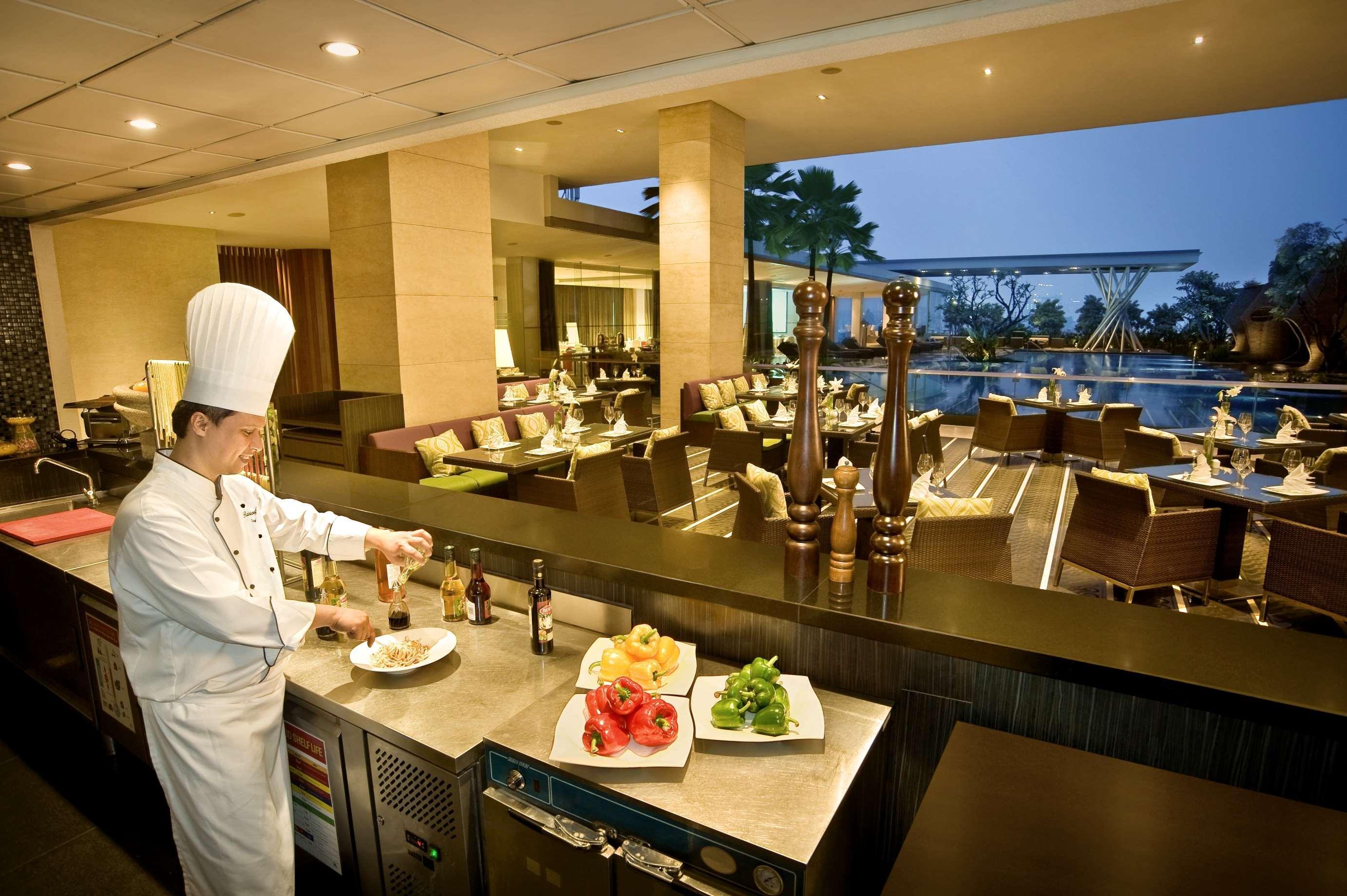 Hilton Bandung Exterior foto