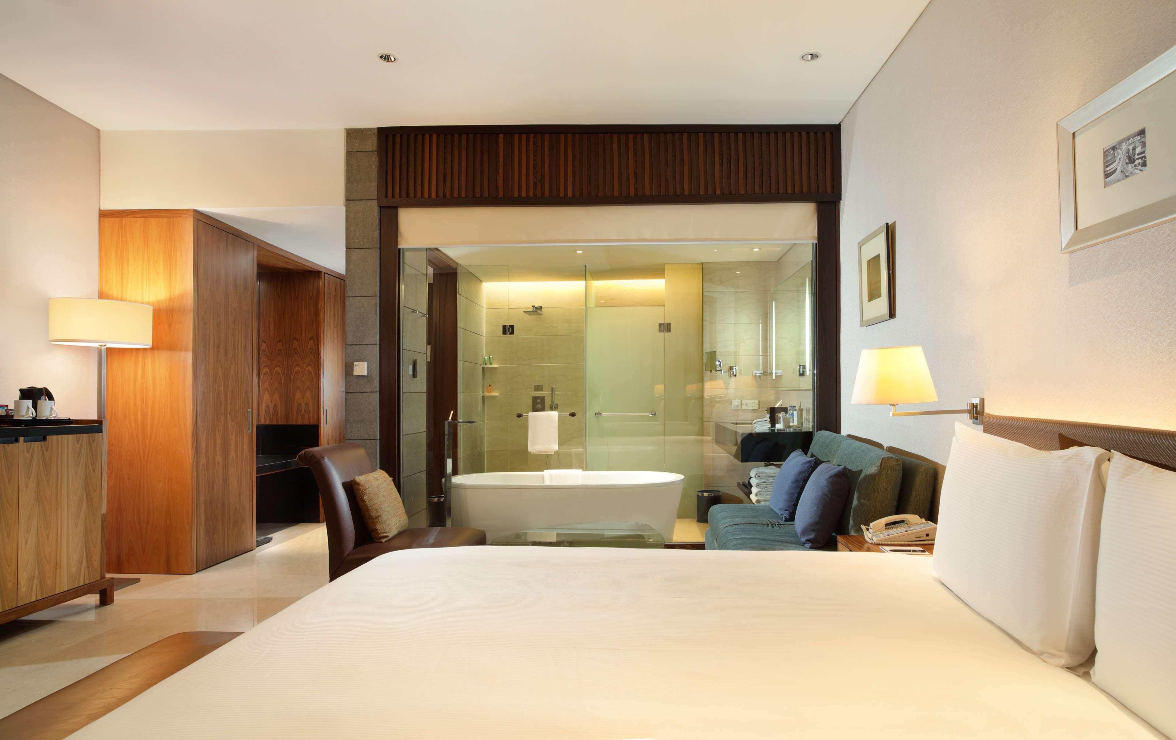 Hilton Bandung Exterior foto