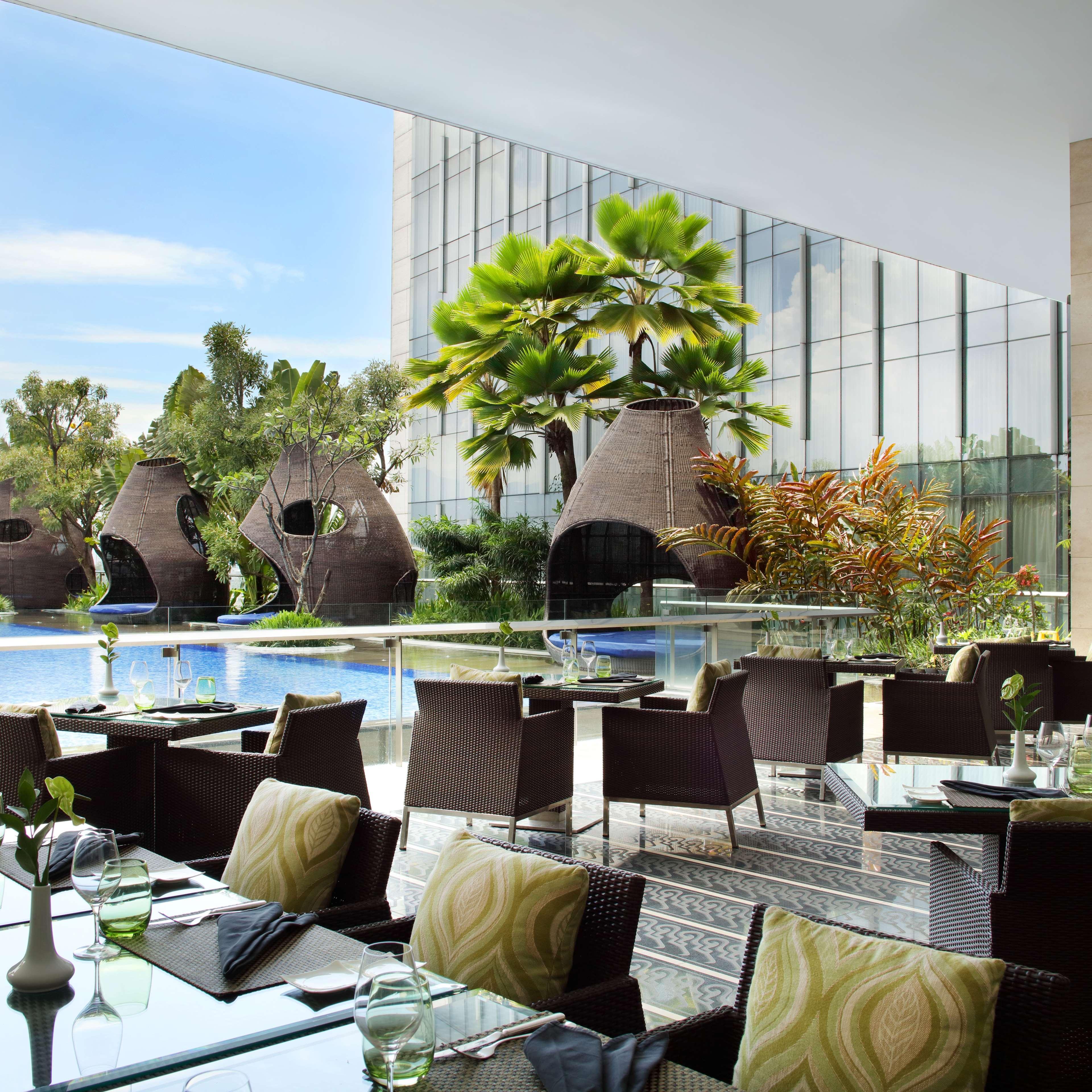 Hilton Bandung Exterior foto